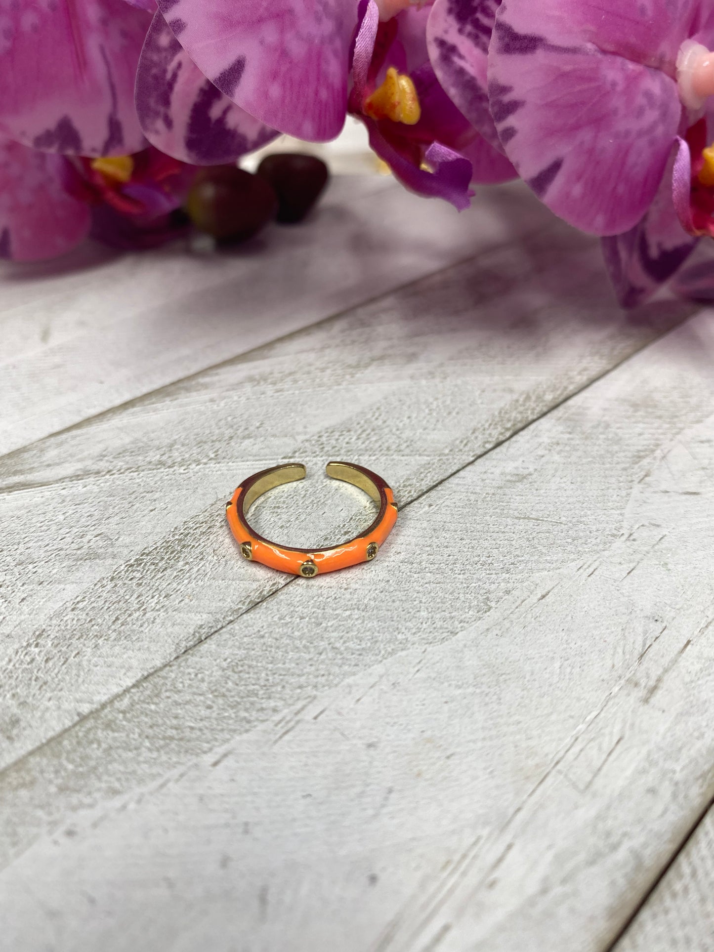 Anillo con zirconia