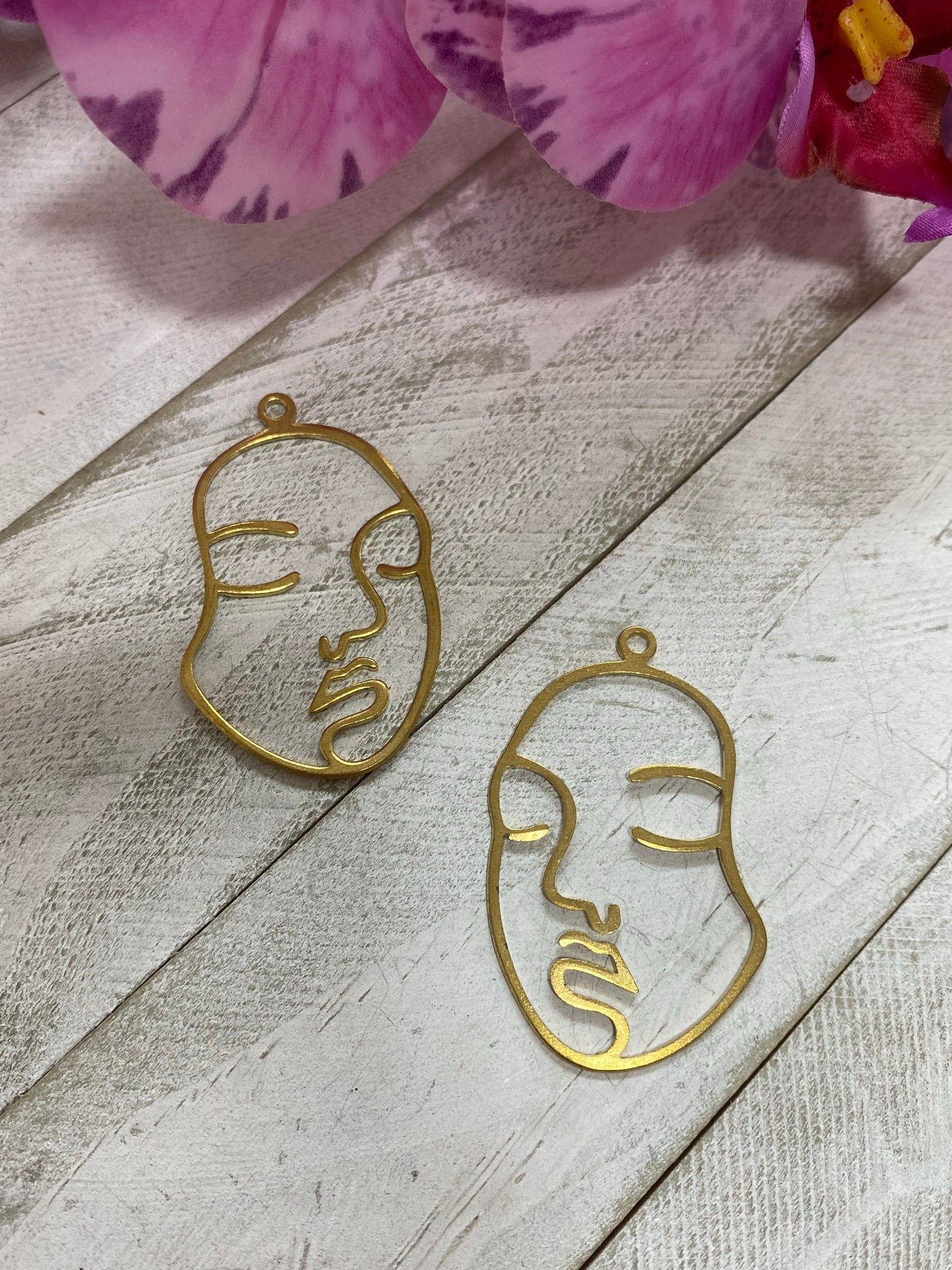 Rostro de Mujer S.S.