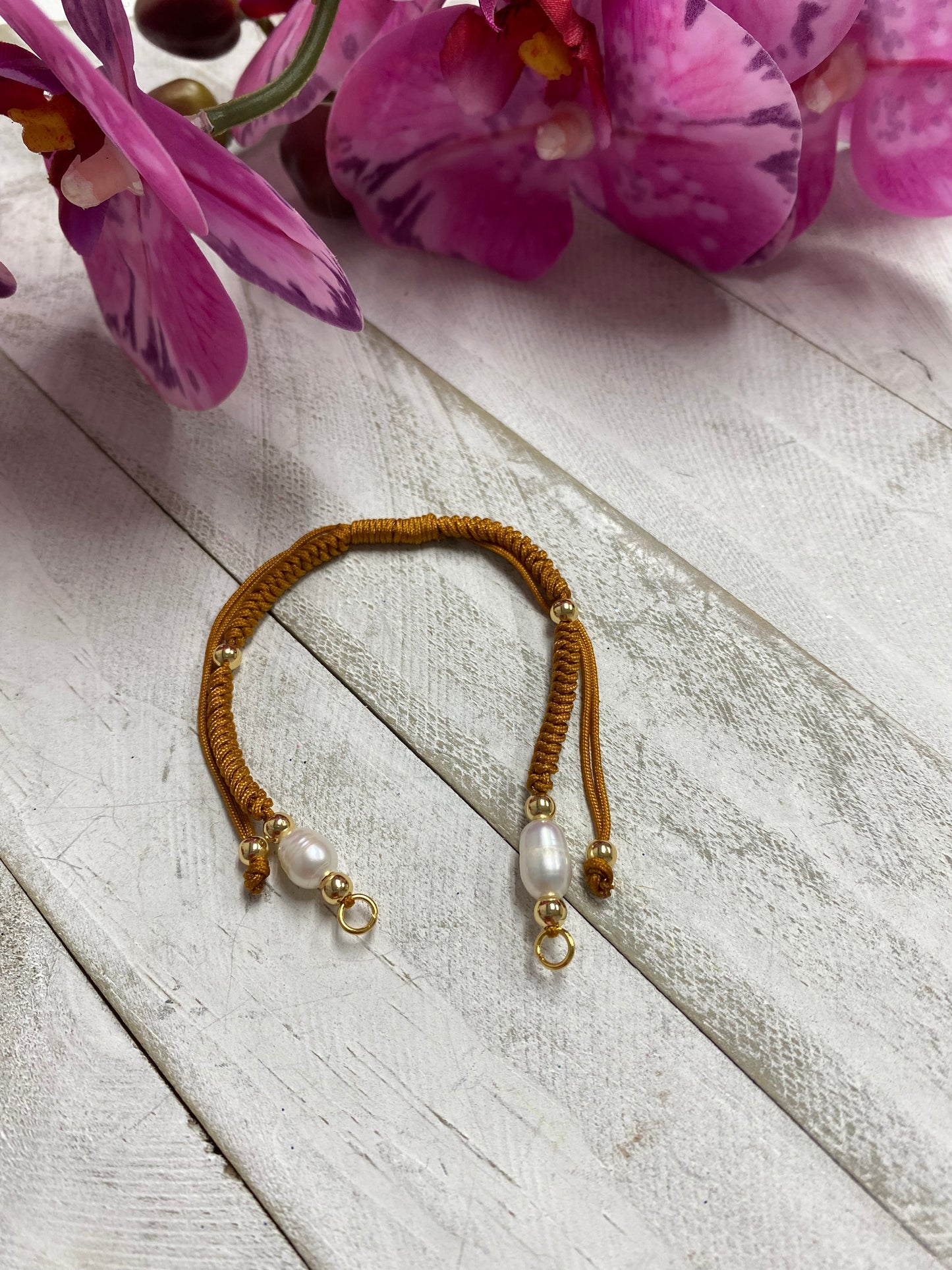 Pulseras en hilo