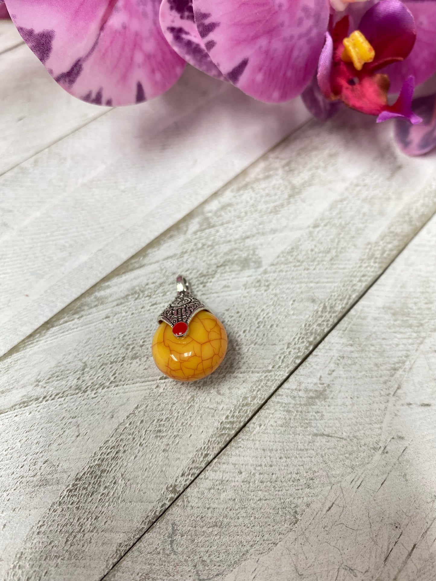 Gotas en Howlite