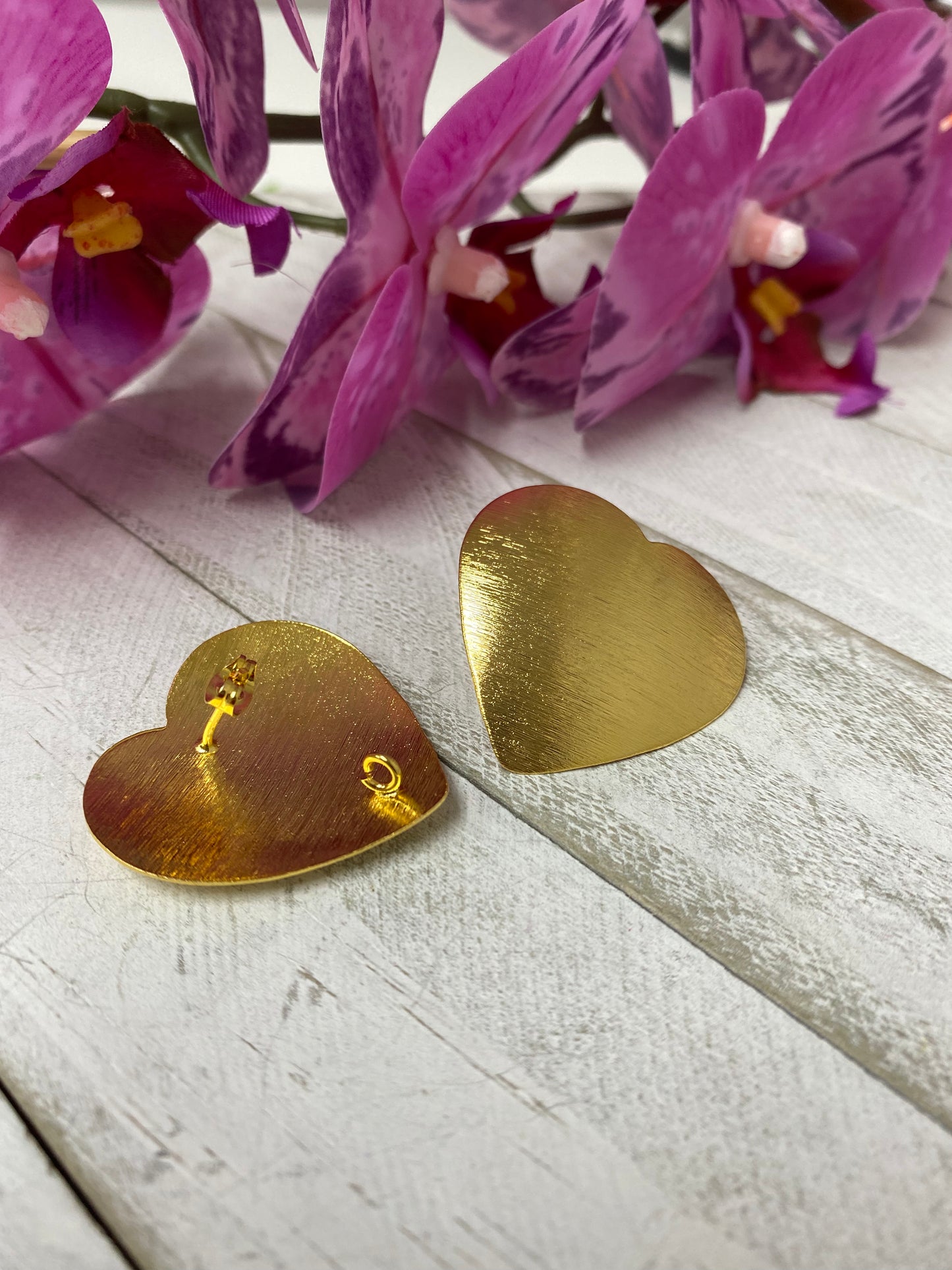 Pantallas corazon baño de oro