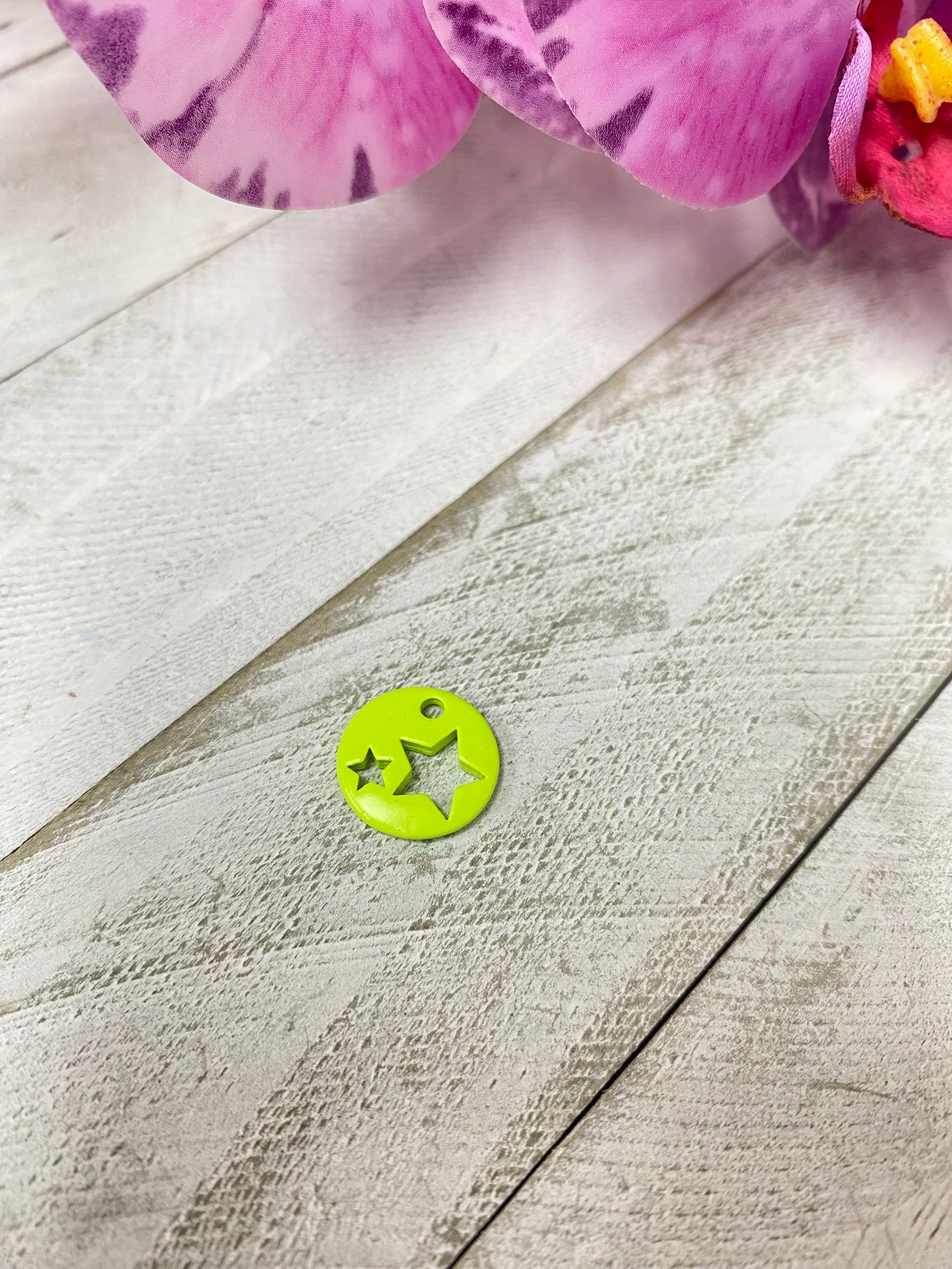 Chapita de estrellas