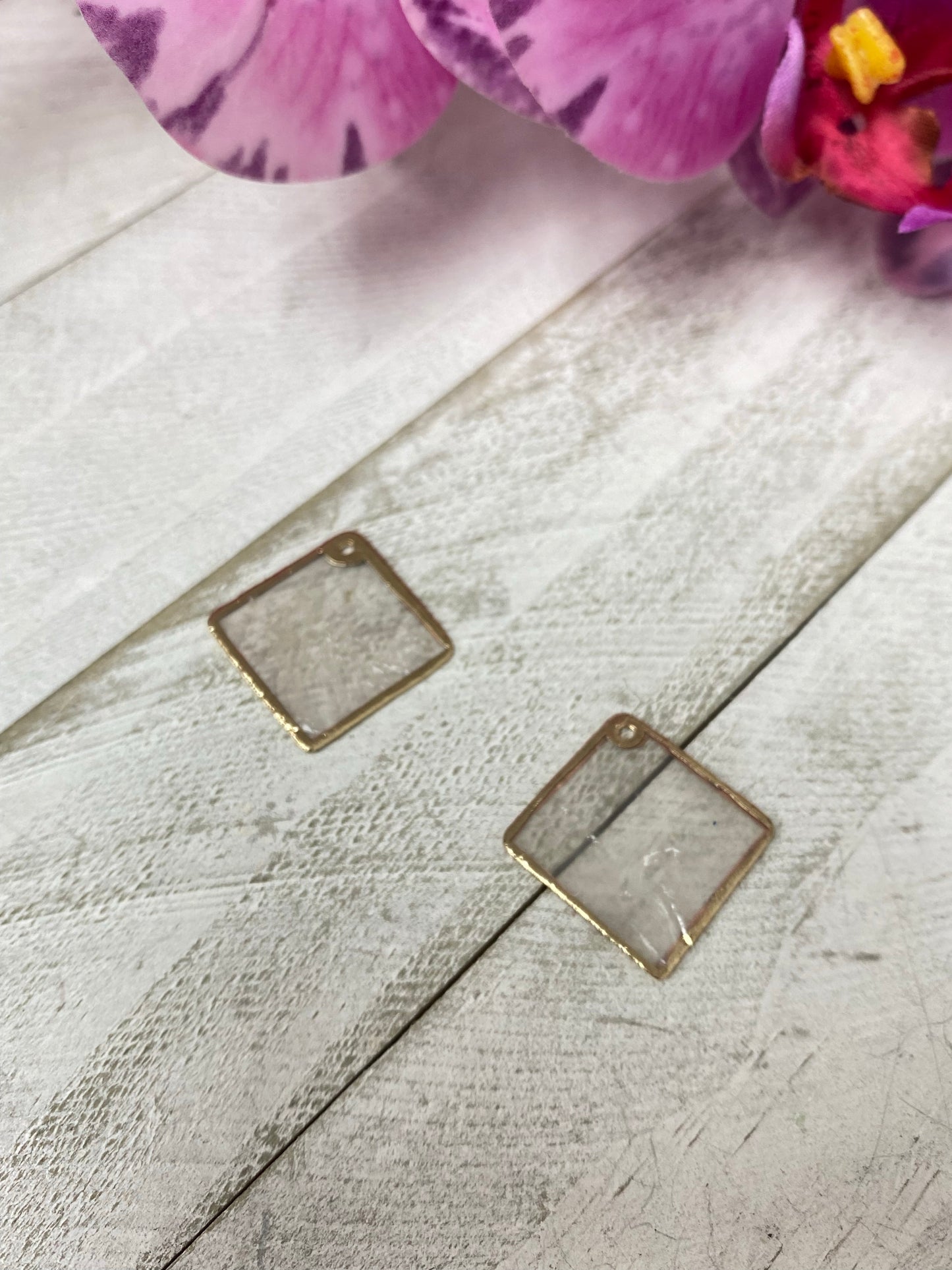 Pendant nacar triangular