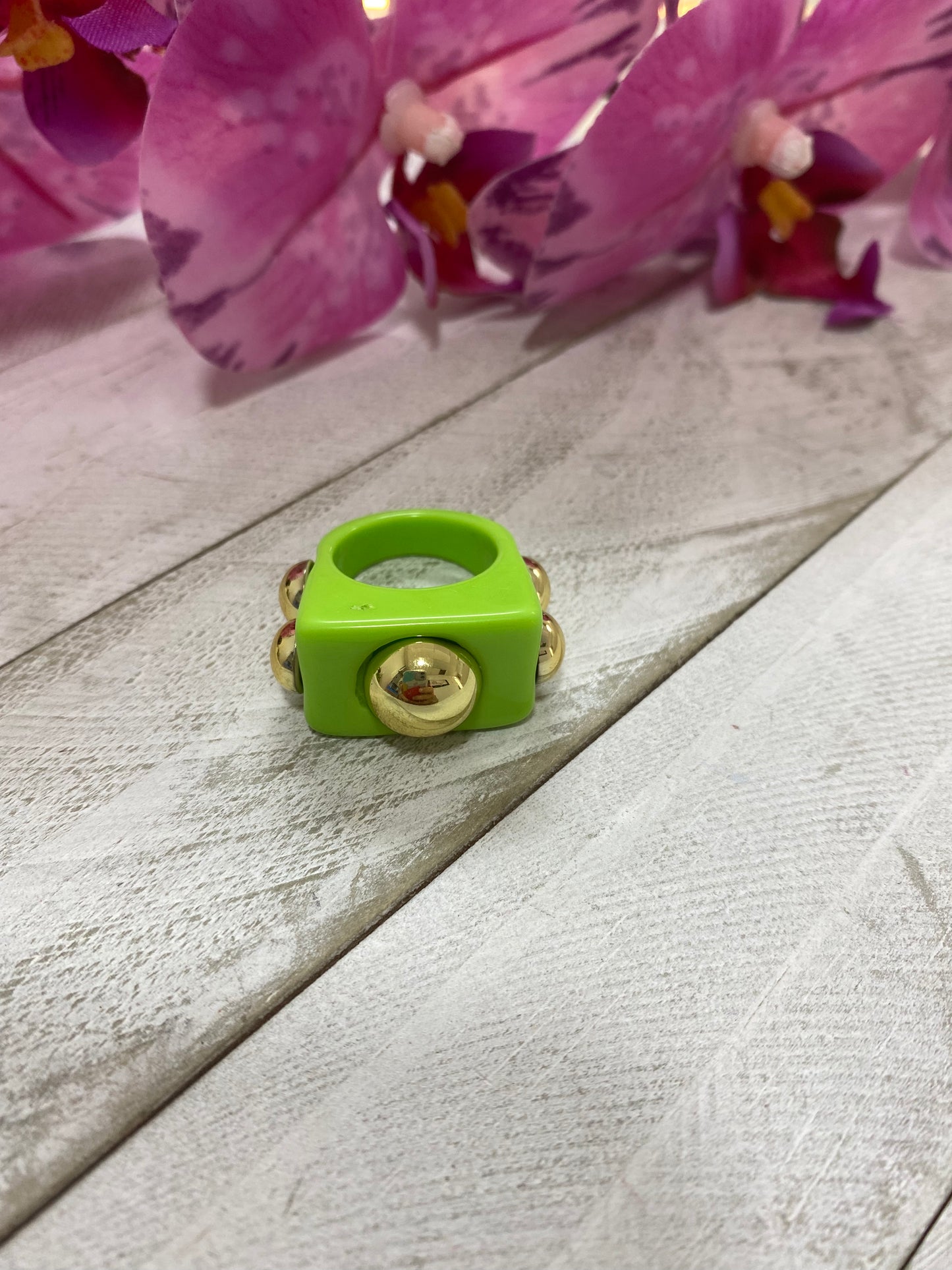 Trending ring