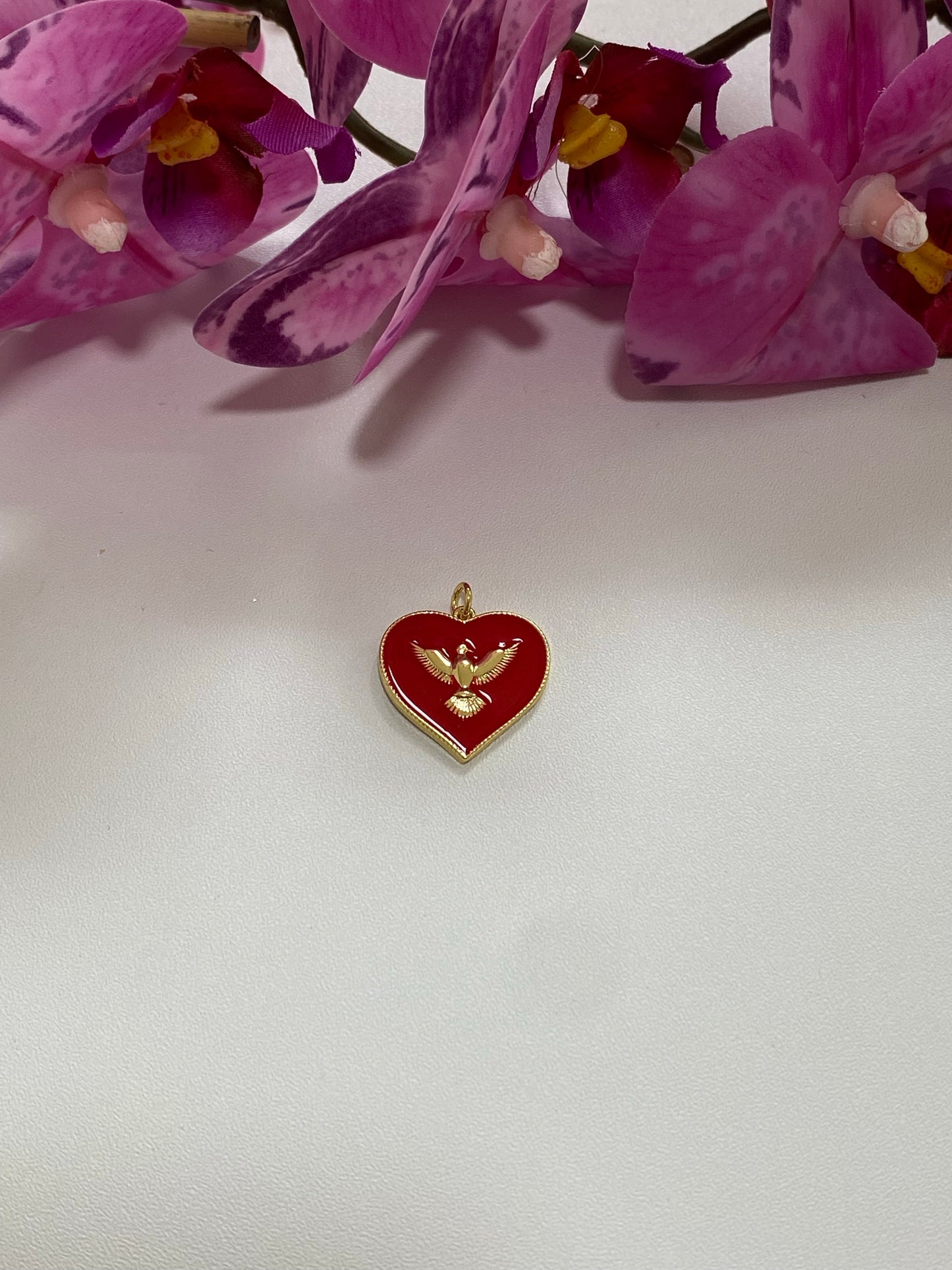 Corazones con Paloma ench 18k