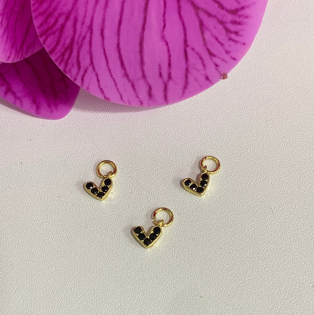 Corazones pequeños con zirconia