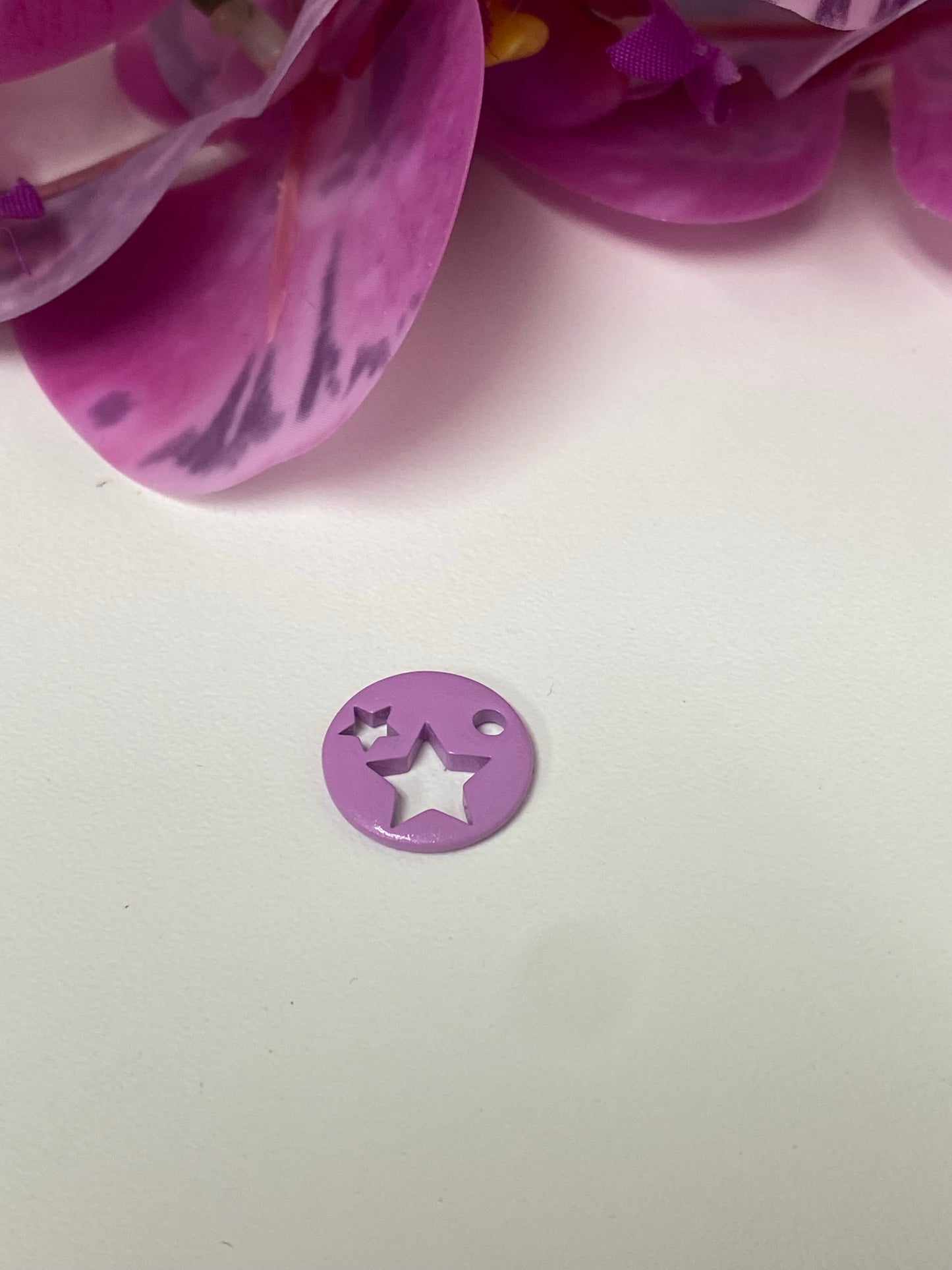 Chapita de estrellas