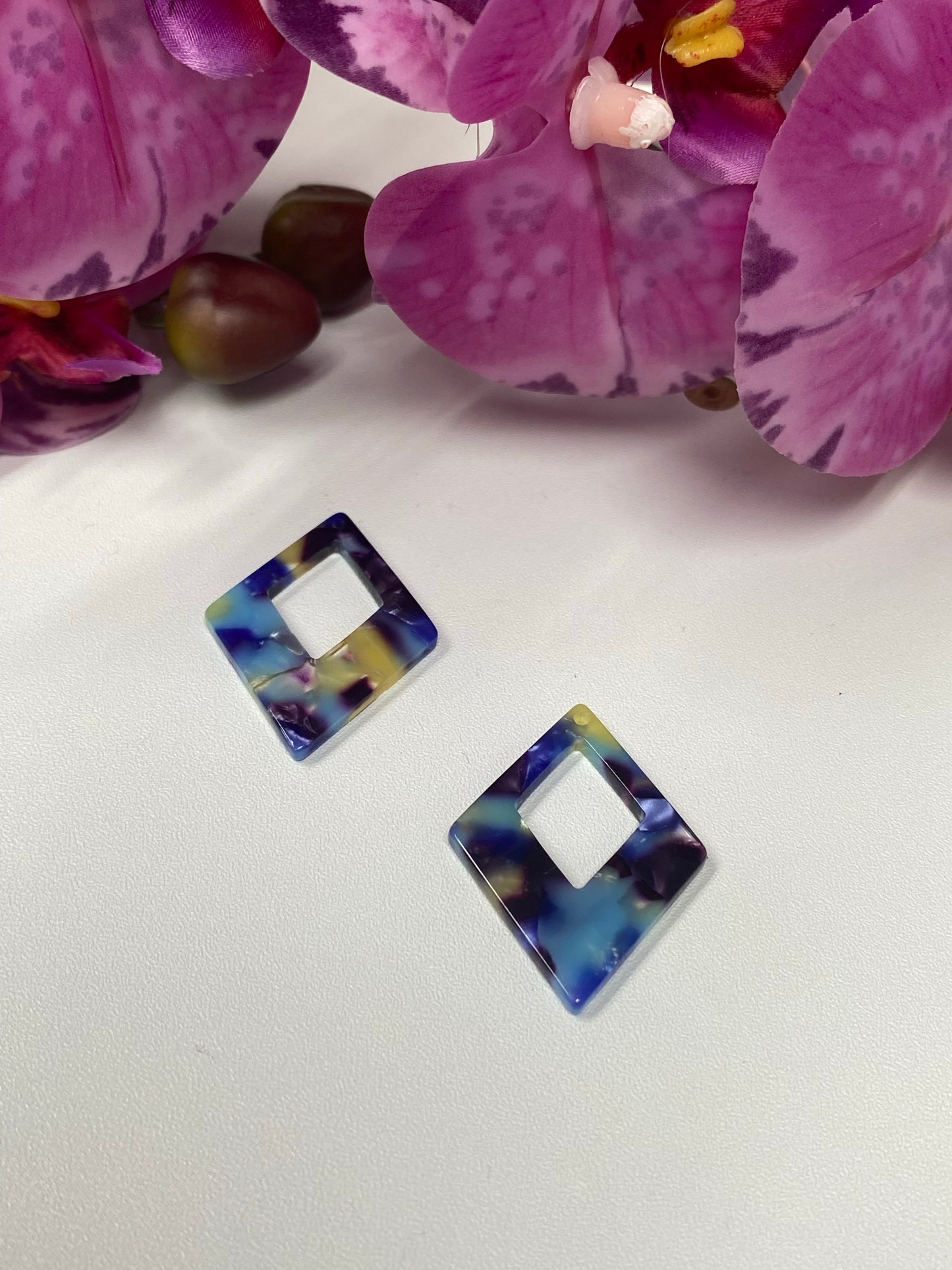 Beads marmoleada pantalla triangular