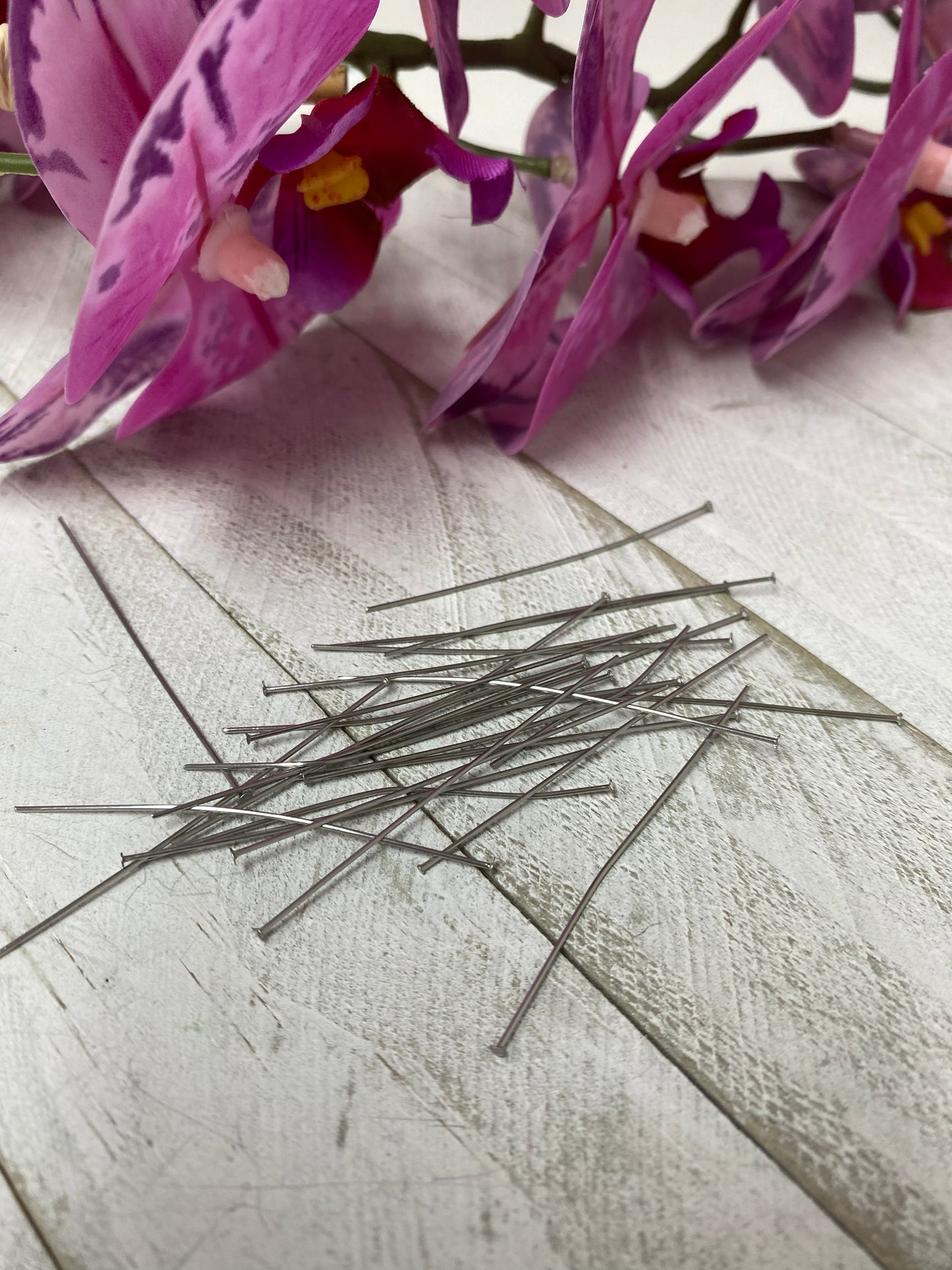 Flat pins