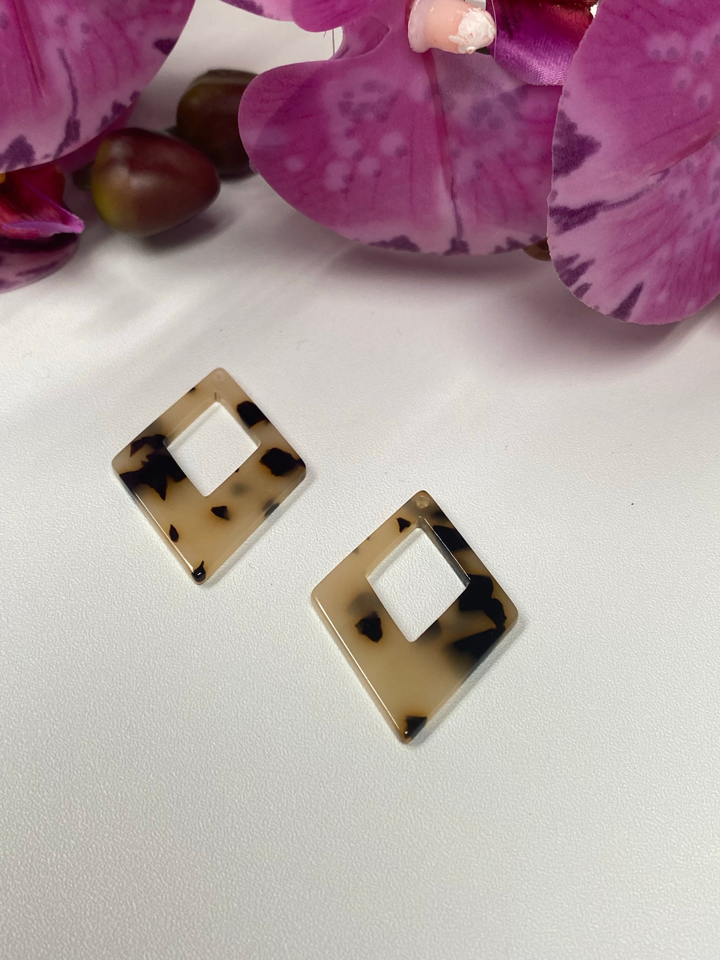 Beads marmoleada pantalla triangular