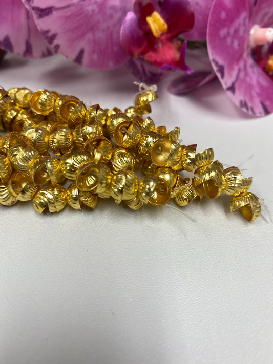 Beads caps Textured